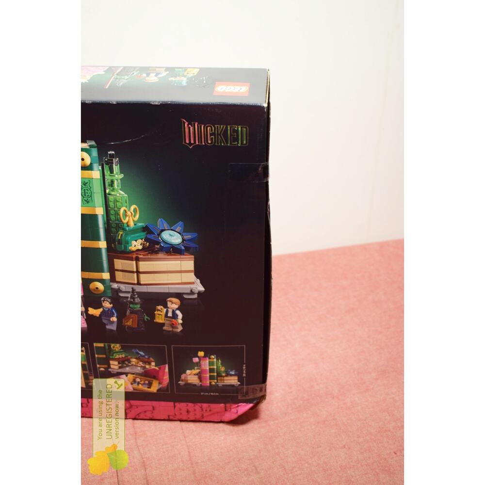 LEGO Wicked Glinda & Elphaba Bookends 75691 (Pack Wear) - Picture 5 of 8
